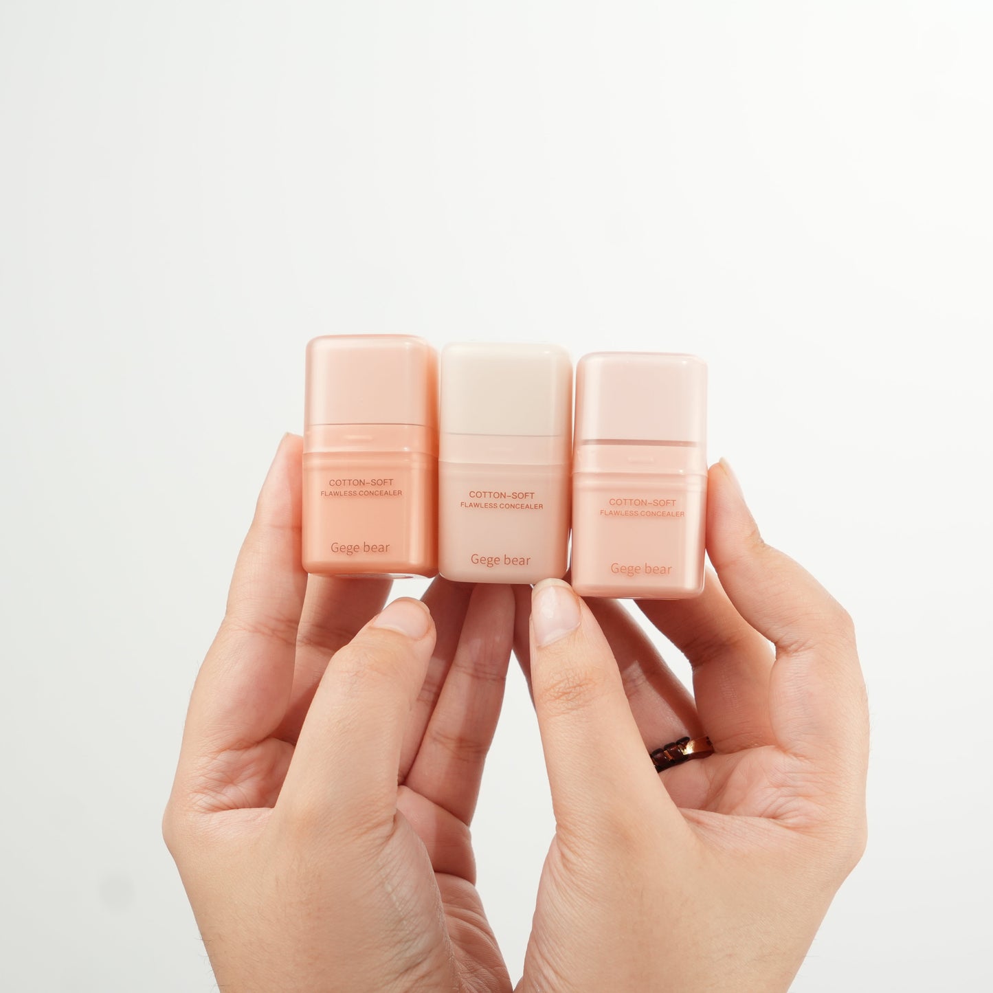 Gege Bear Cotton-Soft Flawless Concealer