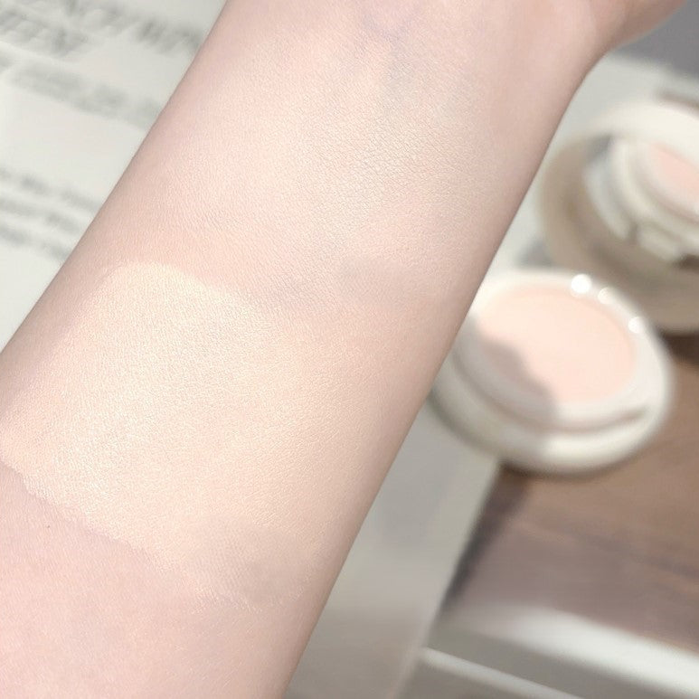 Gege Bear Air Cushion Powder 2-in-1